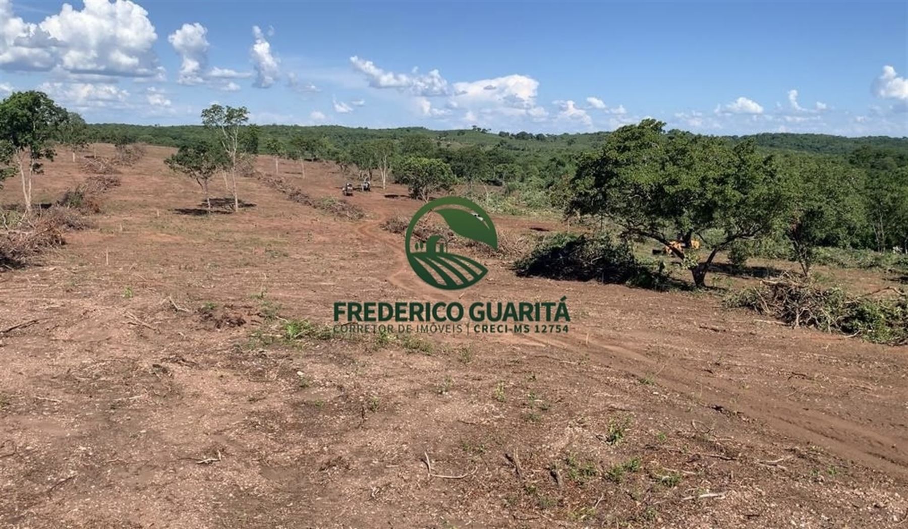 820 HECTARES - 45 KM DE ANASTACIO/MS